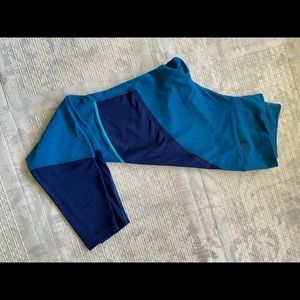 Blue nike leggings with side pocket